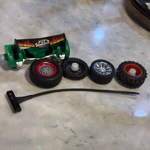 Green Stunt Car Toy Set